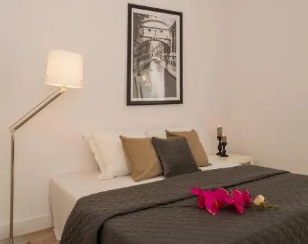 Fabulous 4 Bedroom Old West District- Ref Amsa406